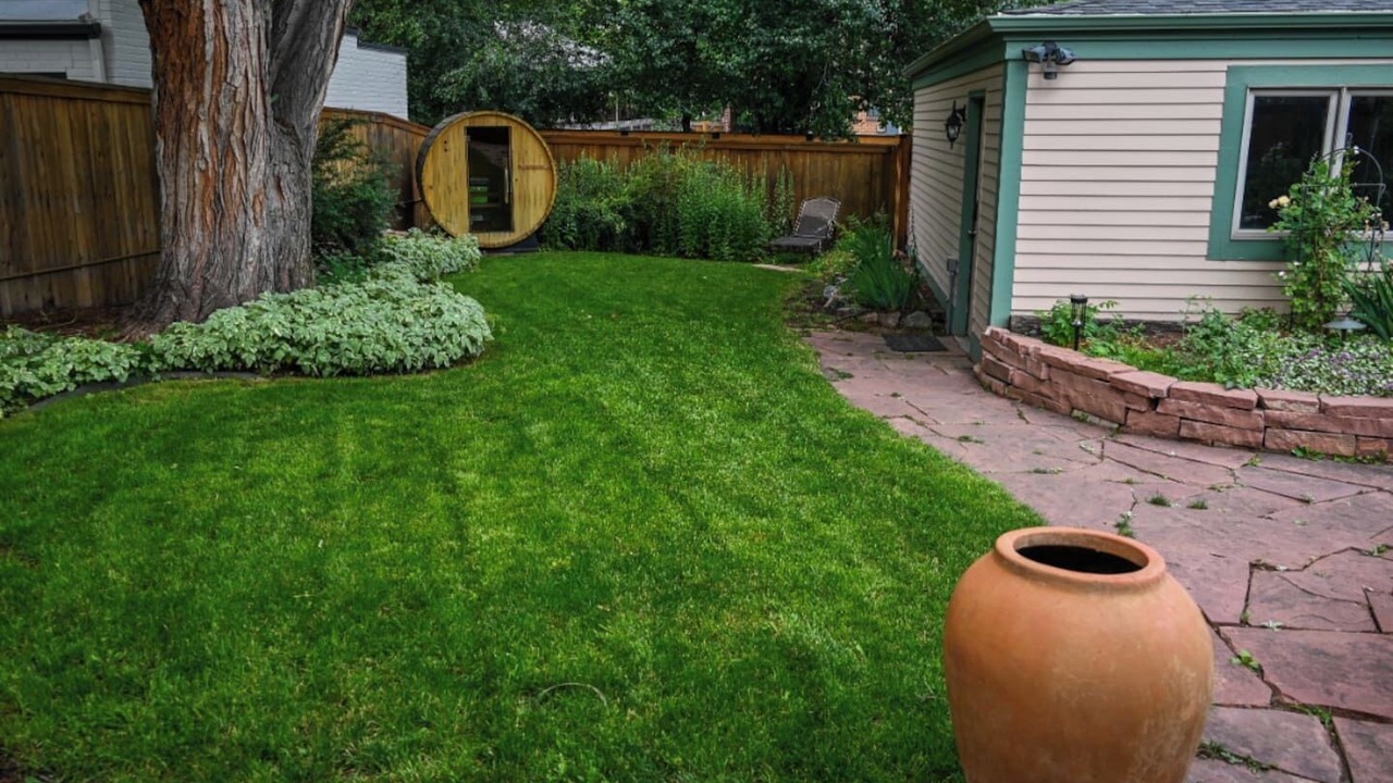 Photo of Outdoor in Hale