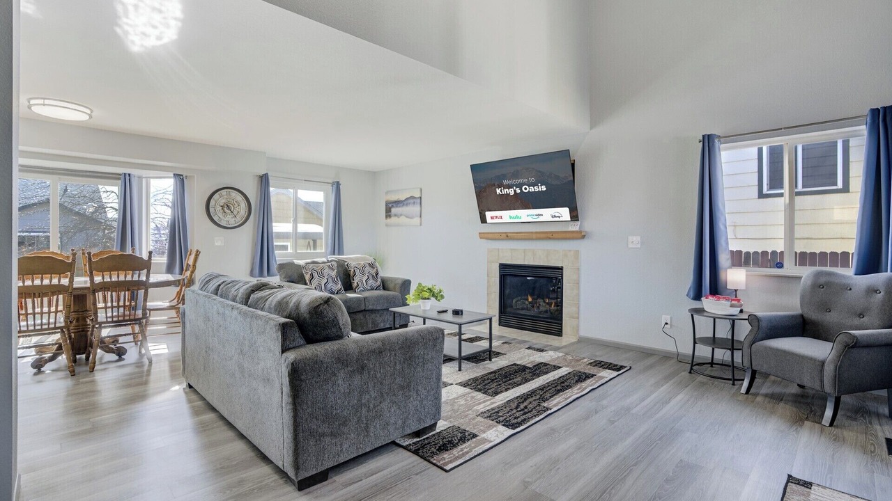 Photo of Livingroom in Security-Widefield