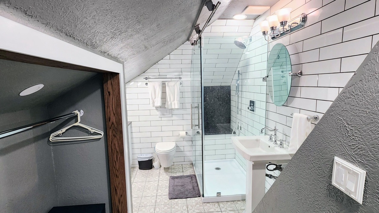 Photo of Bathroom in Arvada