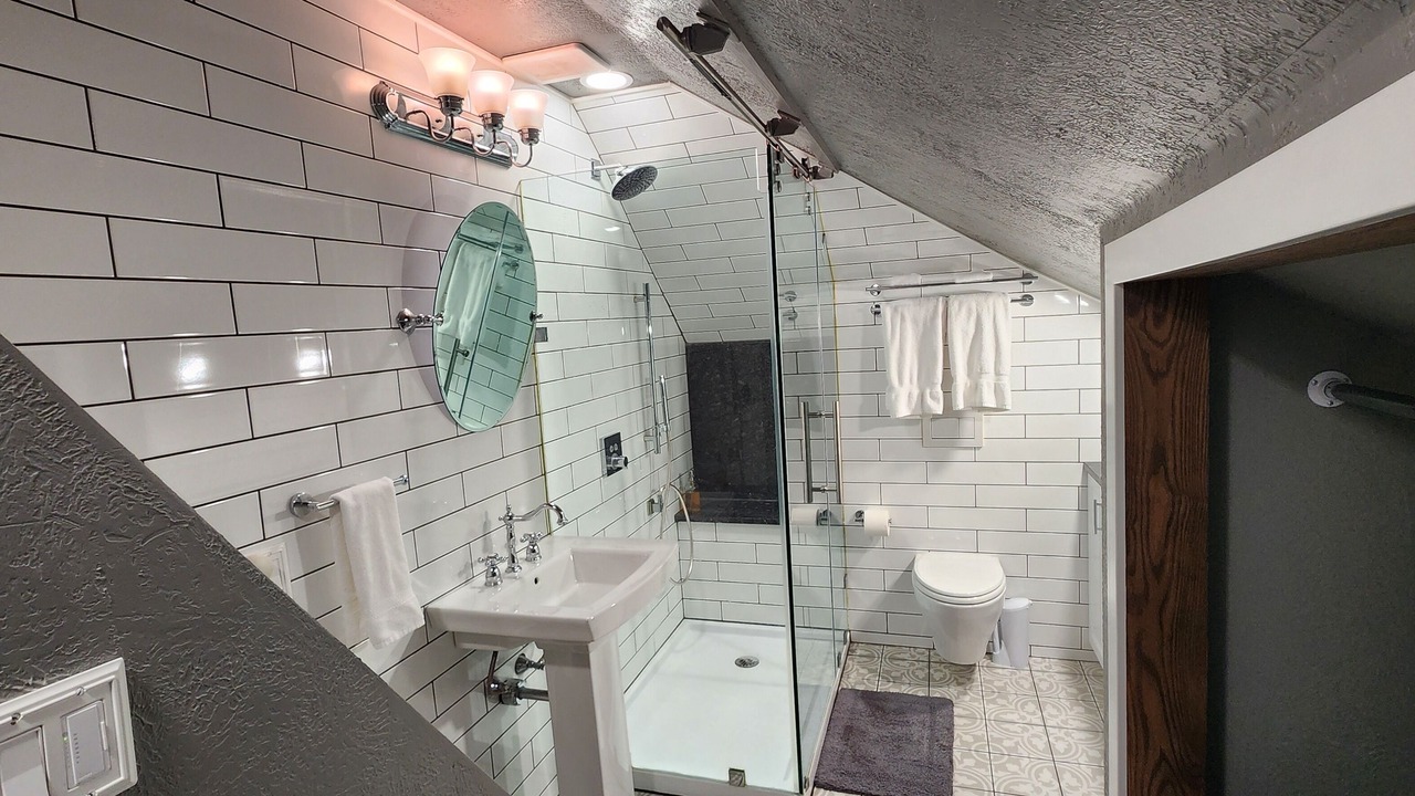 Photo of Bathroom in Arvada