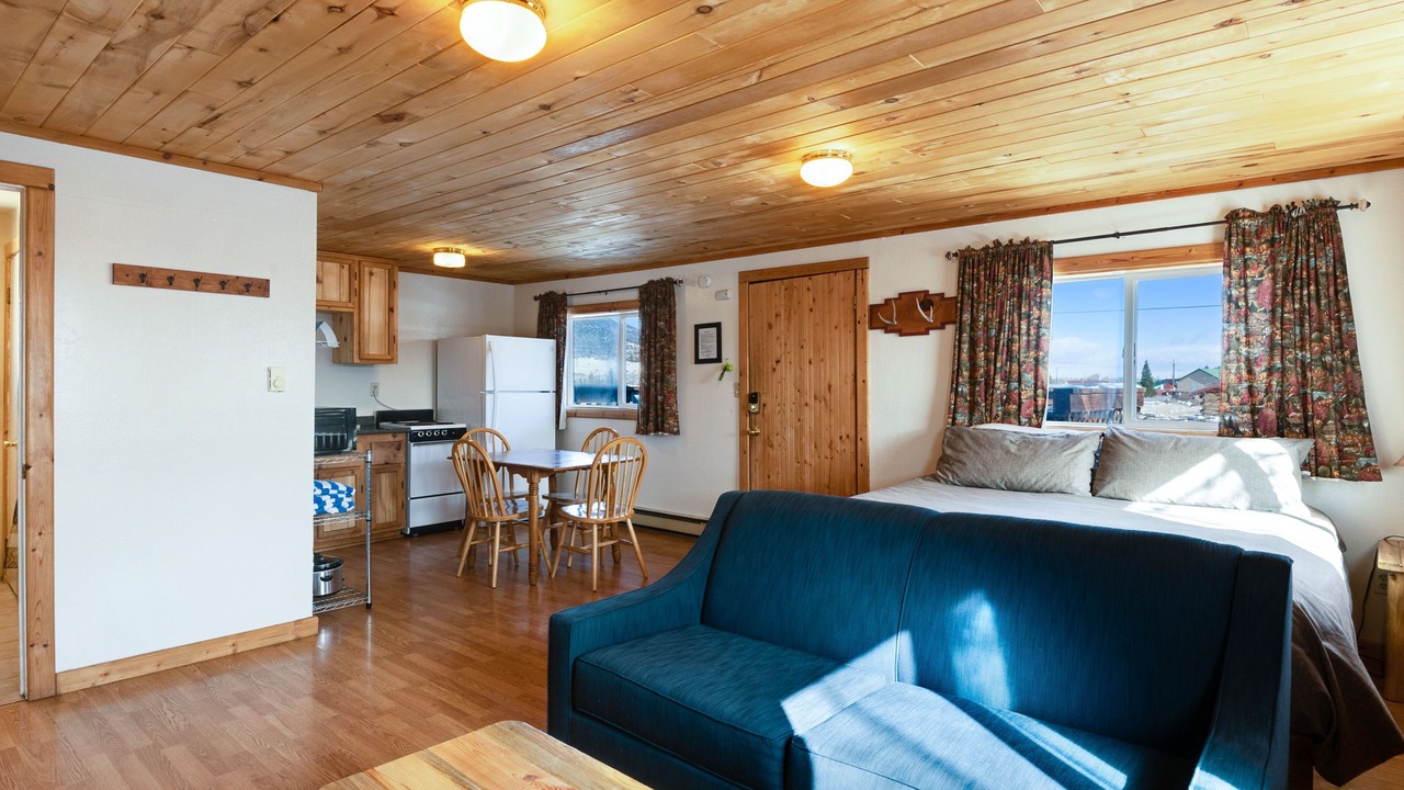 Photo of Livingroom in South Fork