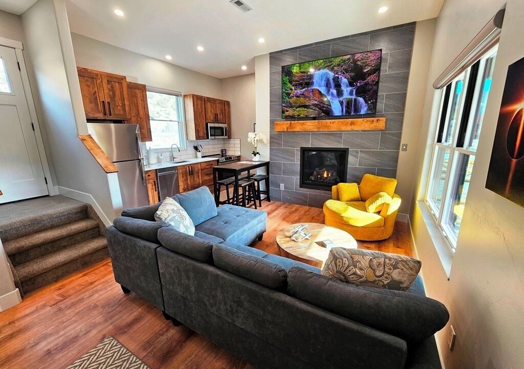 Photo of Livingroom in South Fork