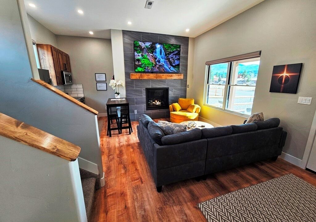 Photo of Livingroom in South Fork