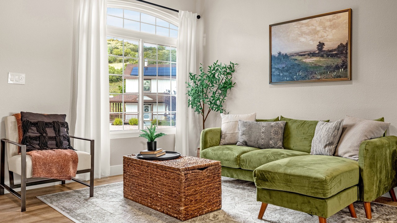 Photo of Livingroom in Peregrine