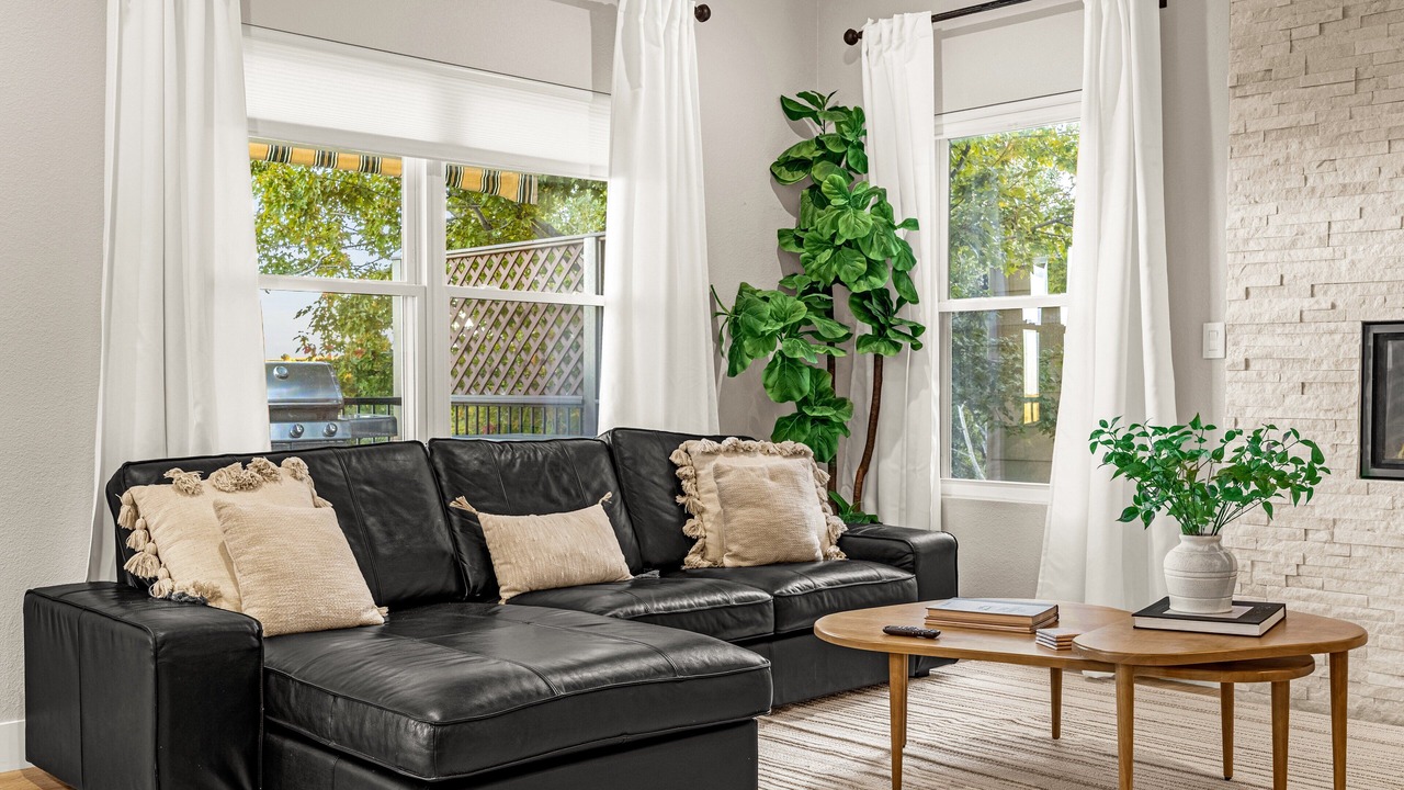 Photo of Livingroom in Peregrine
