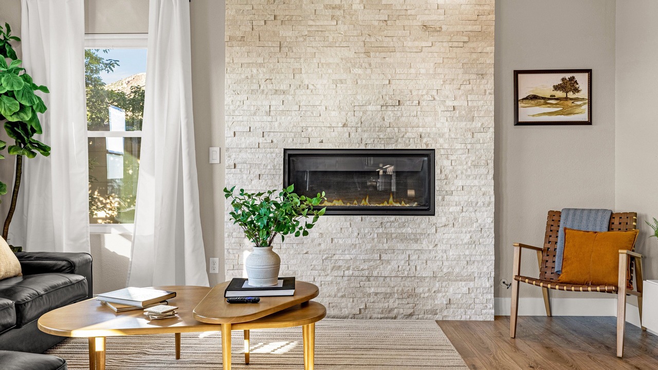 Photo of Livingroom in Peregrine