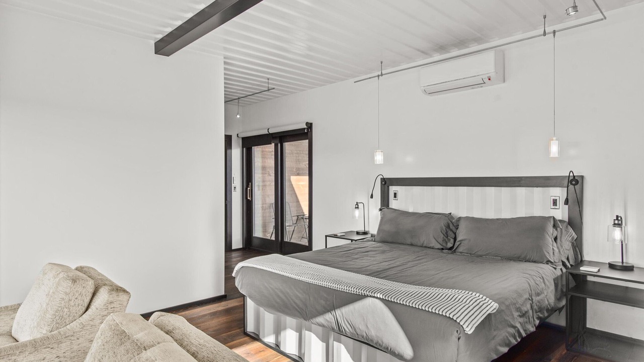 Photo of Bedroom in Missouri Heights