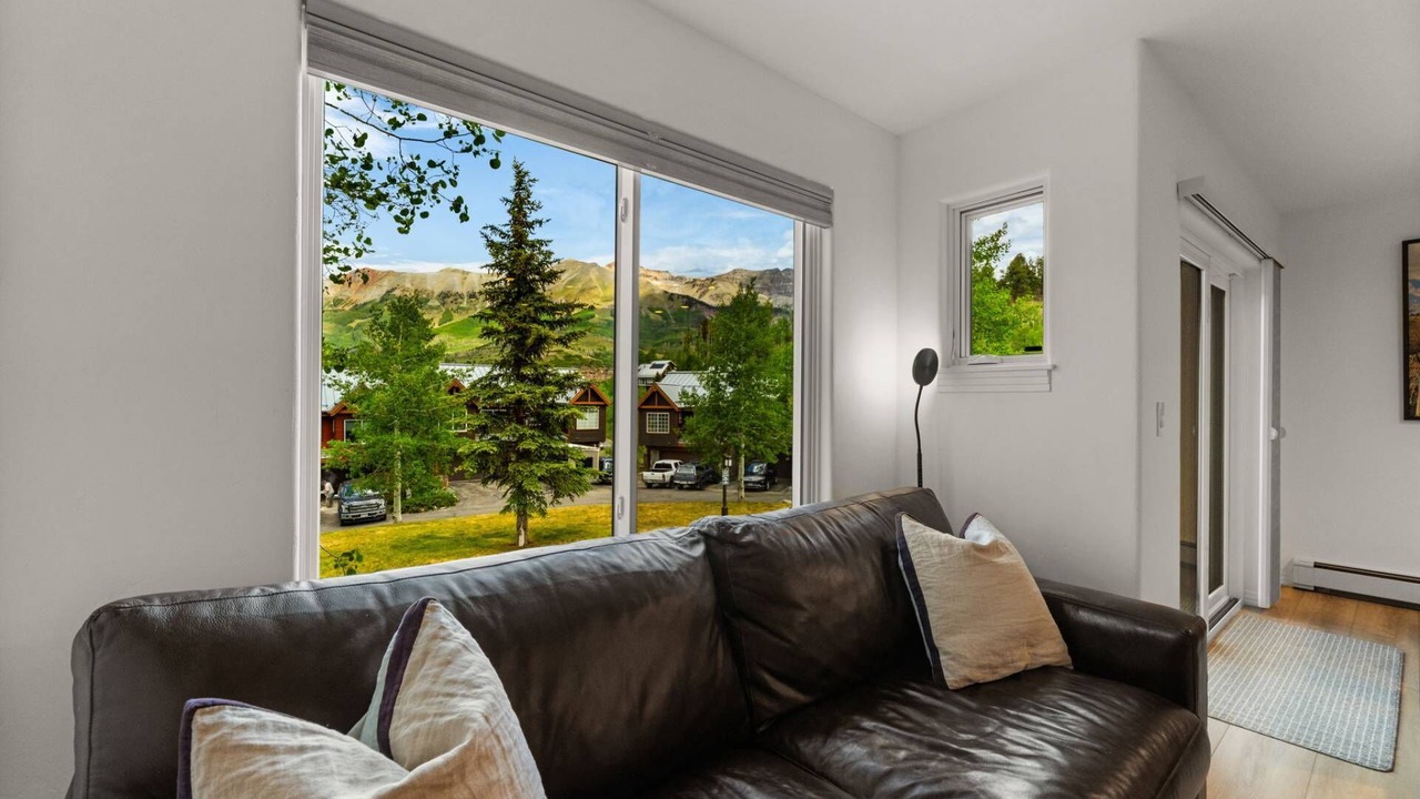 Photo of Livingroom in Mountain Village
