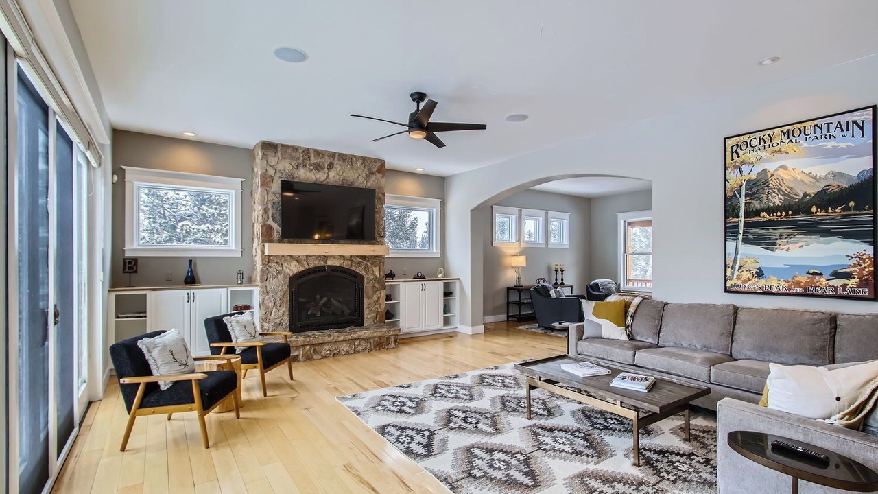 Photo of Livingroom in Black Hawk