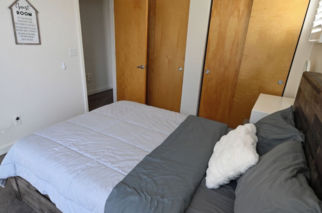 Photo of Bedroom in Belmar