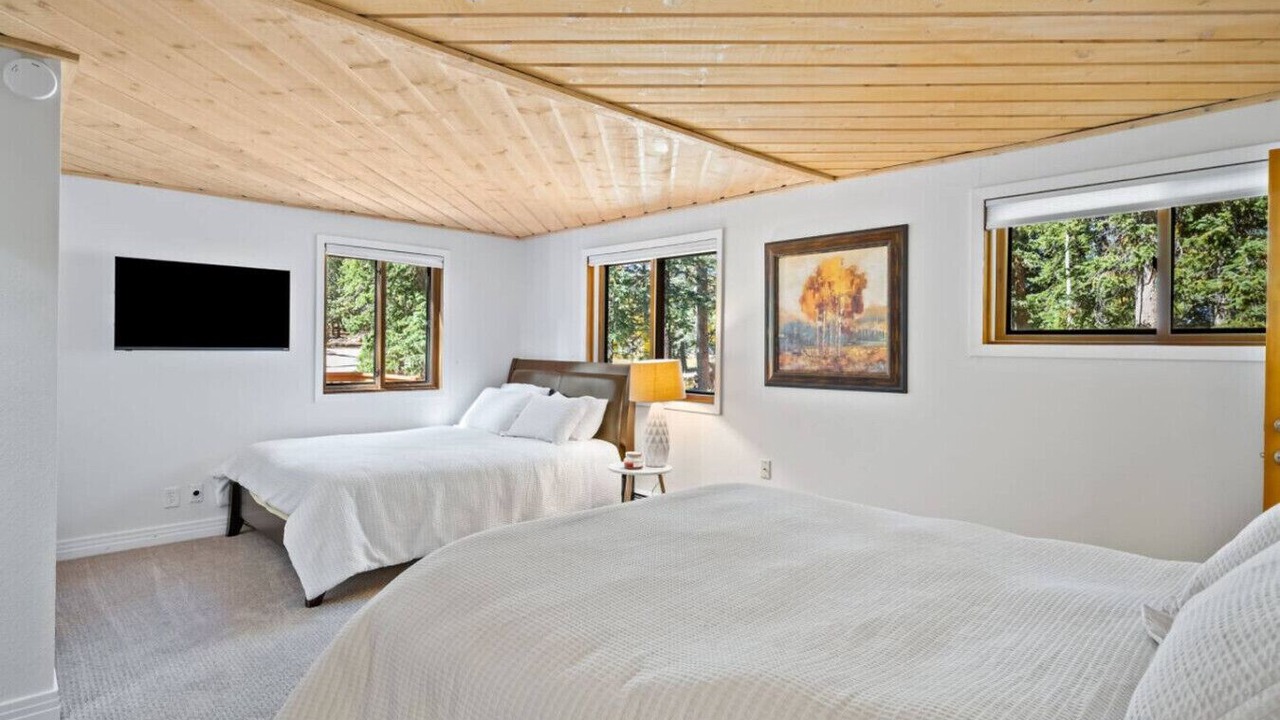 Photo of Bedroom in Evergreen