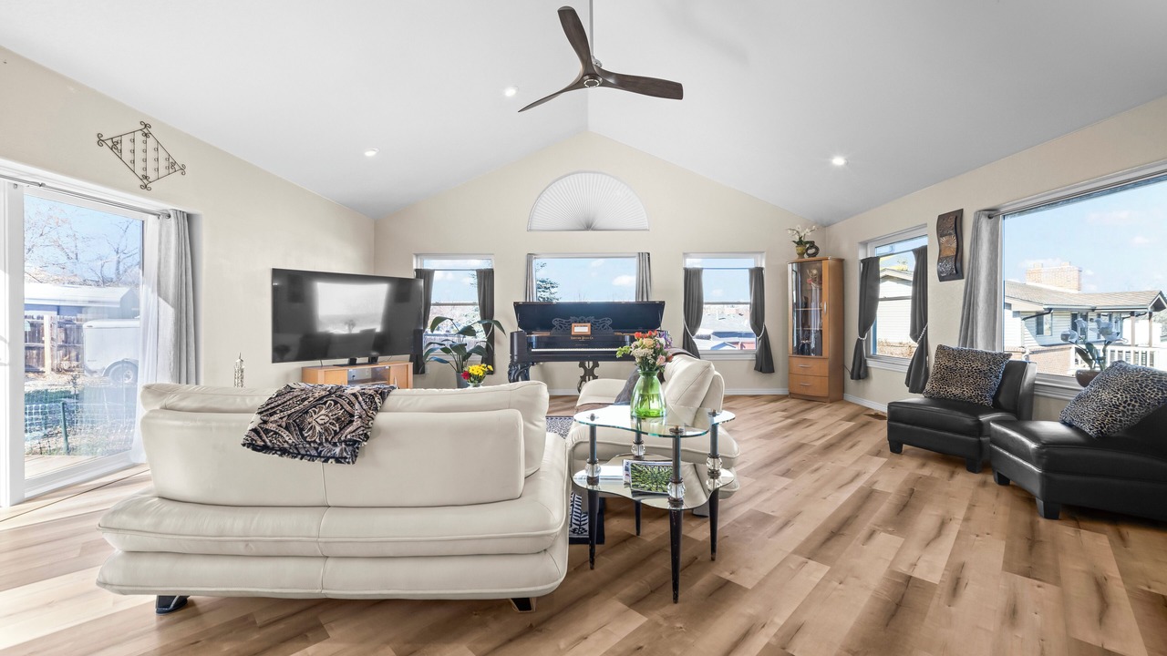 Photo of Livingroom in Lamar Heights Area