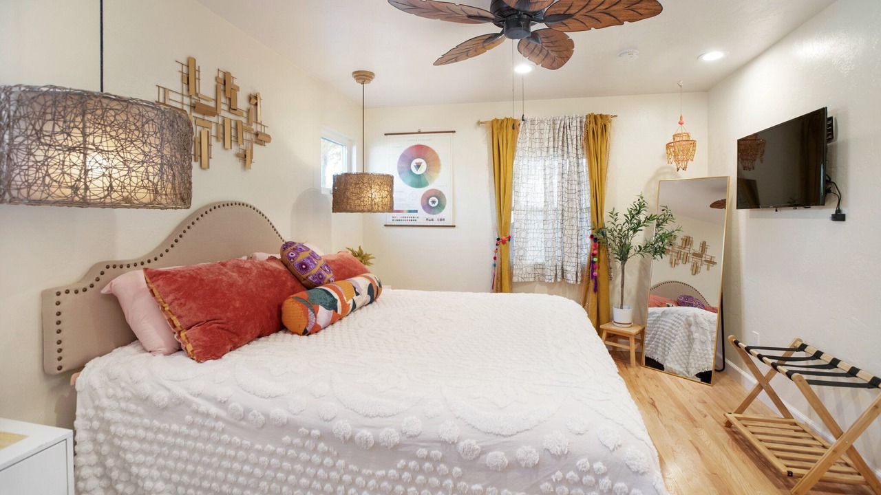 Photo of Bedroom in Pleasant Valley
