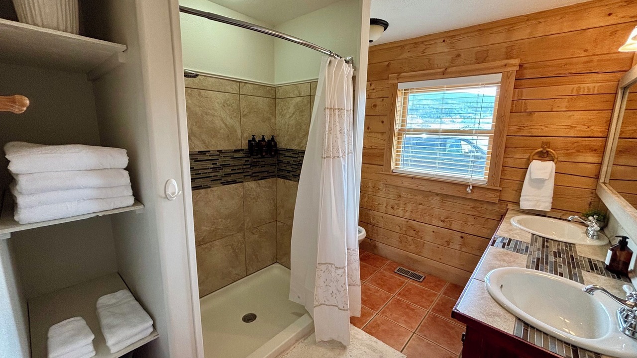 Photo of Bathroom in Fairplay