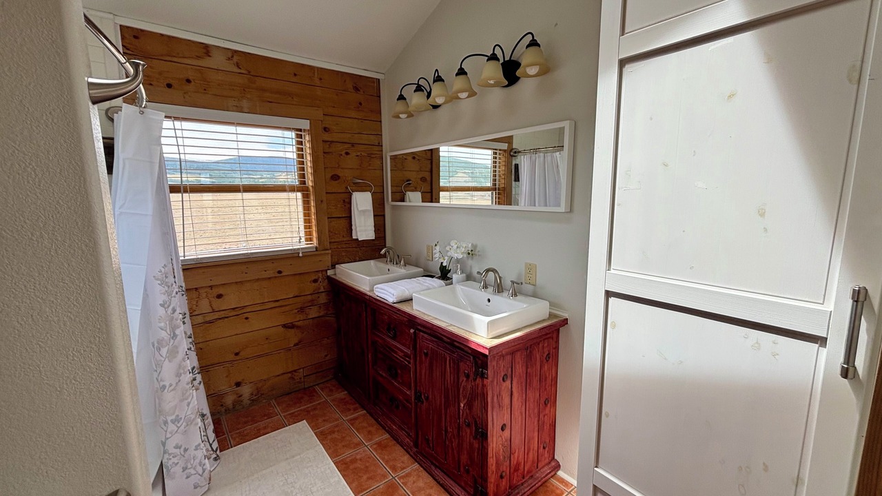 Photo of Bathroom in Fairplay