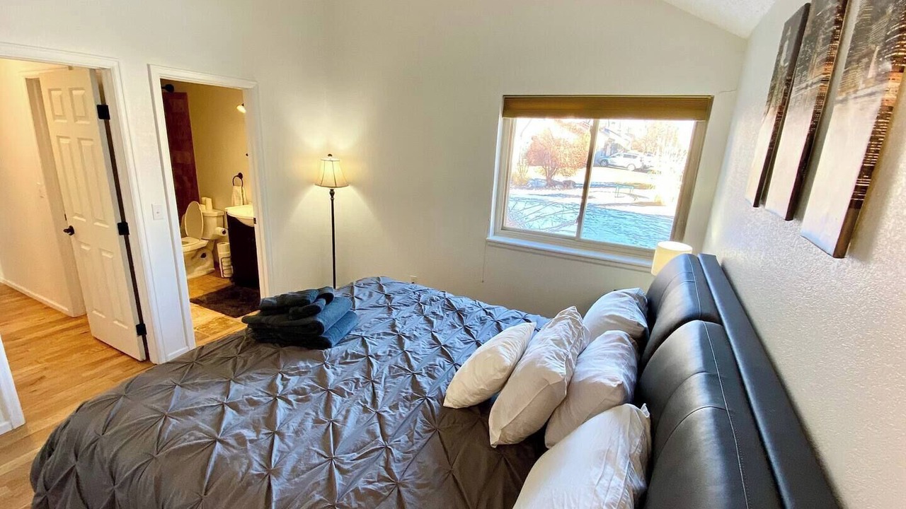 Photo of Bedroom in Ken Caryl