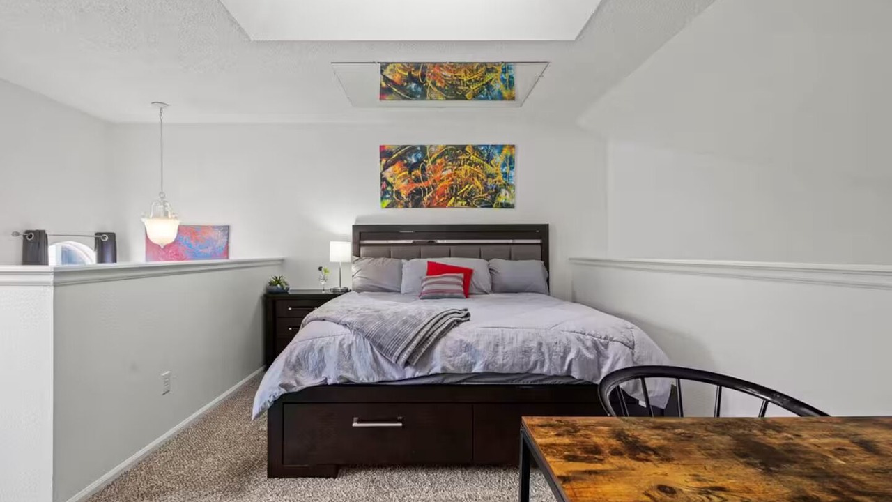 Photo of Bedroom in Ken Caryl