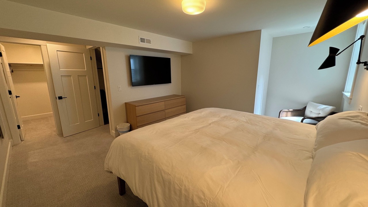 Photo of Bedroom in Highland Park