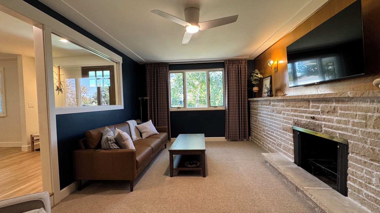 Photo of Livingroom in Highland Park