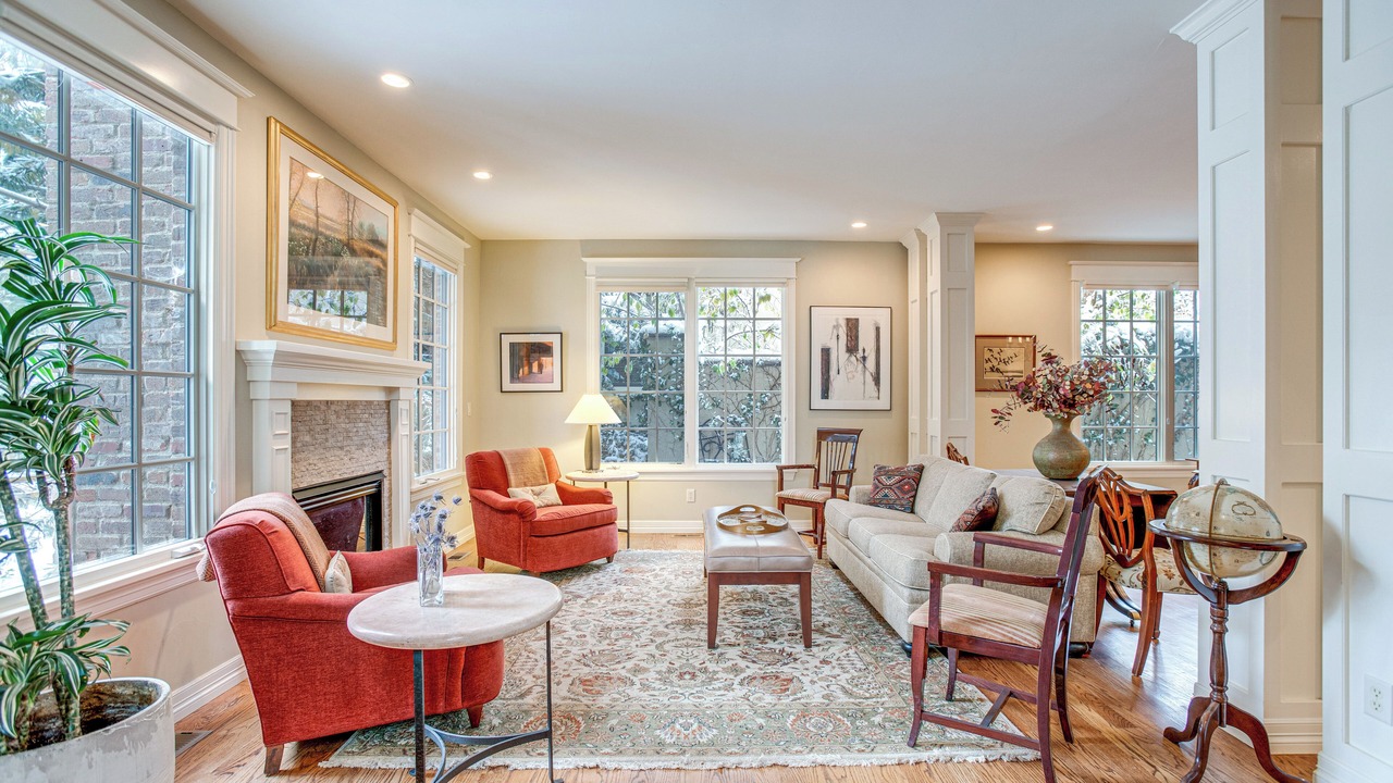 Photo of Livingroom in University Park