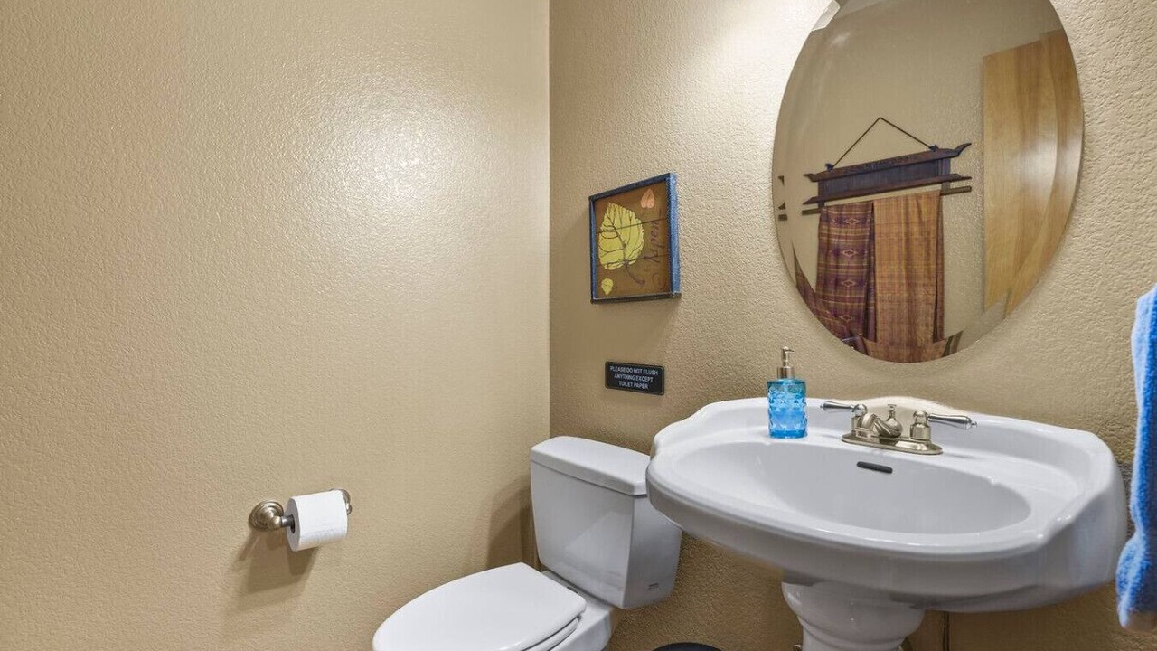 Photo of Bathroom in Monument