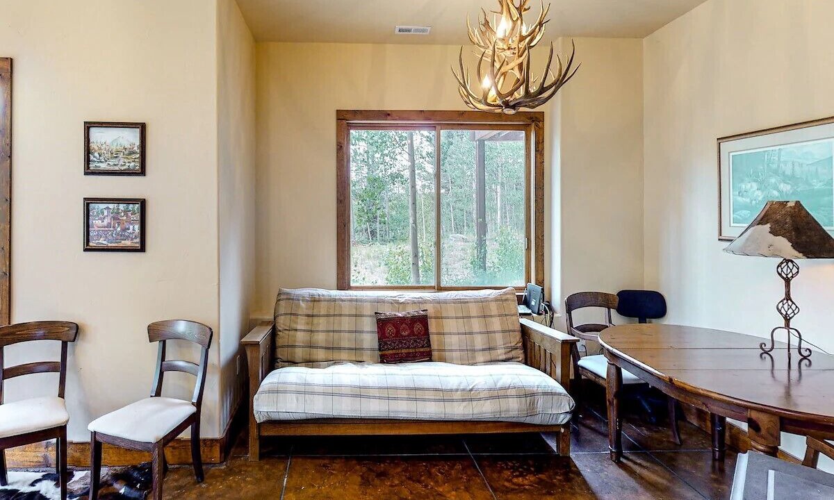 Photo of Livingroom in Fairplay