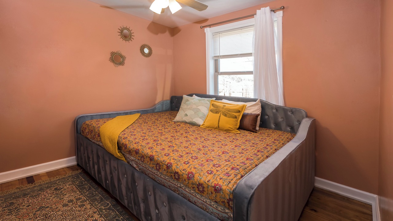 Photo of Bedroom in East Colfax
