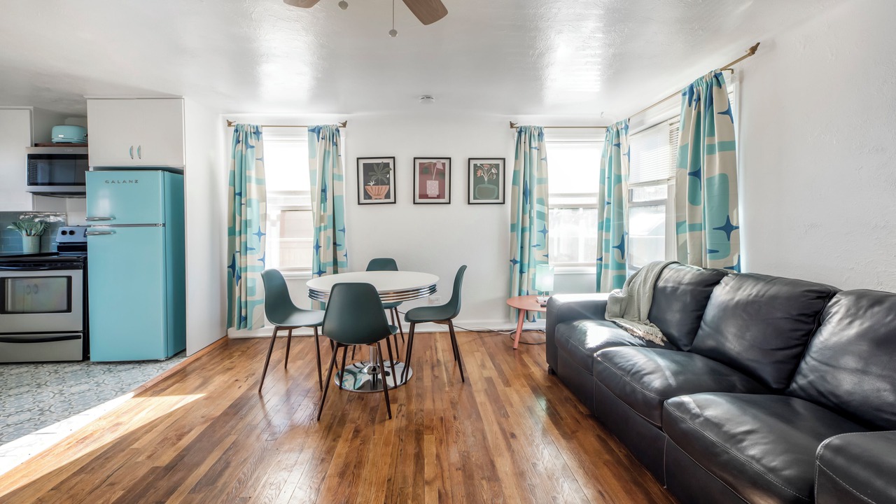 Photo of Livingroom in East Colfax