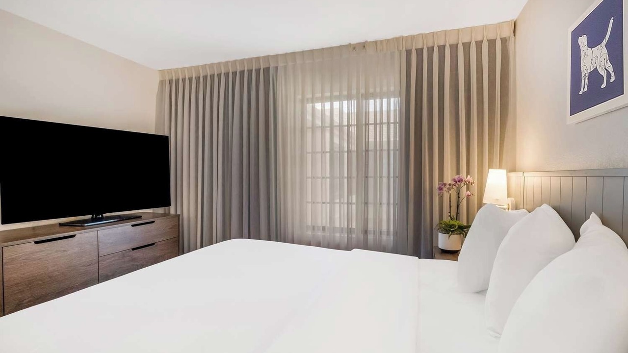 Photo of Bedroom in Acres Green