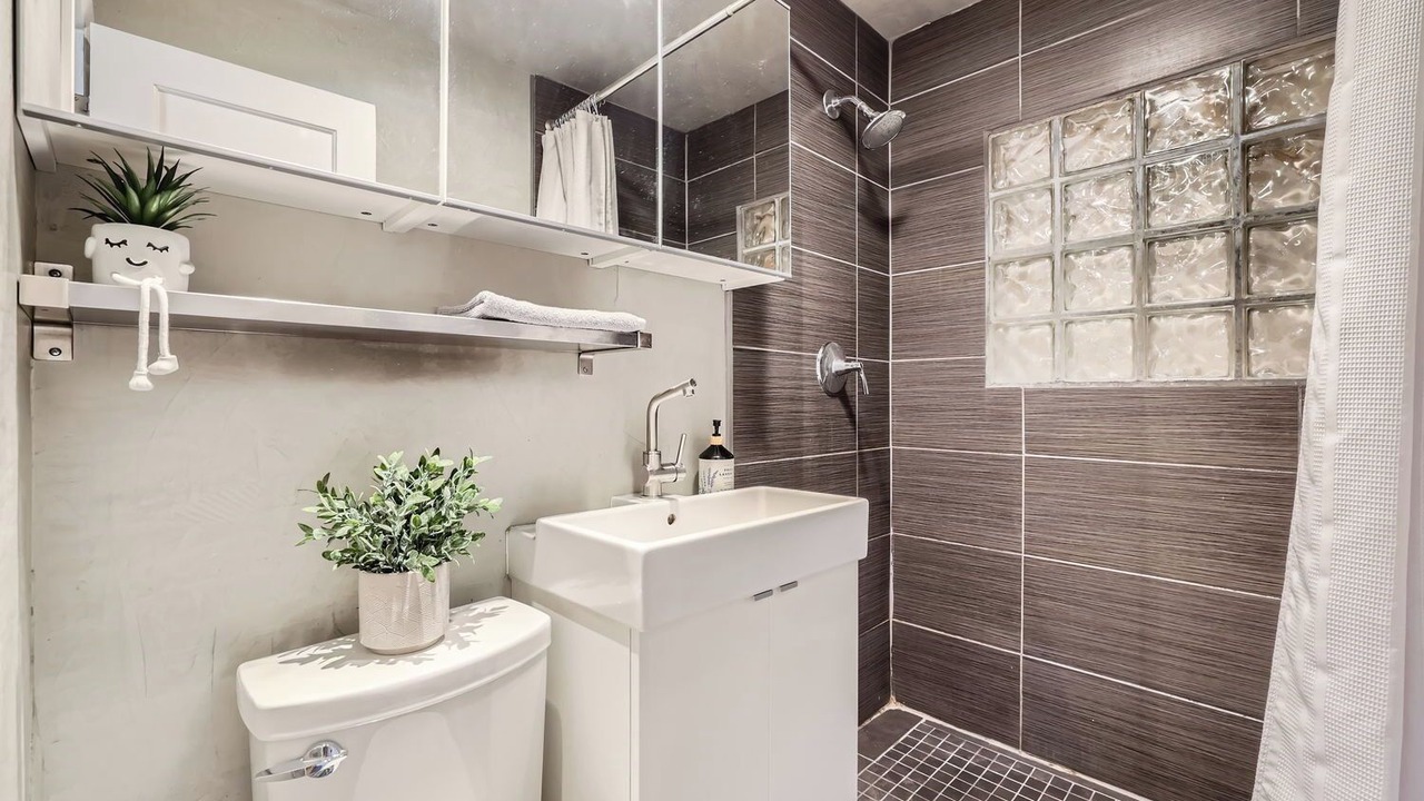 Photo of Bathroom in Wellshire