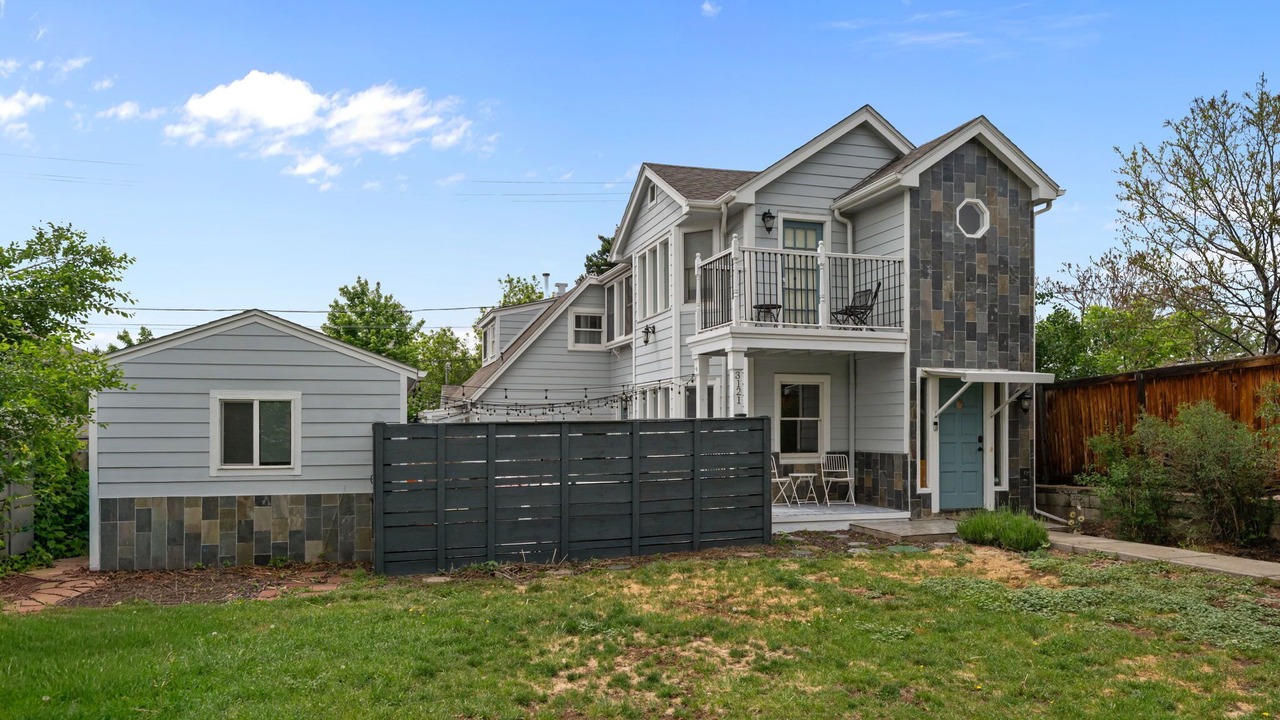 Photo of Outdoor in Englewood