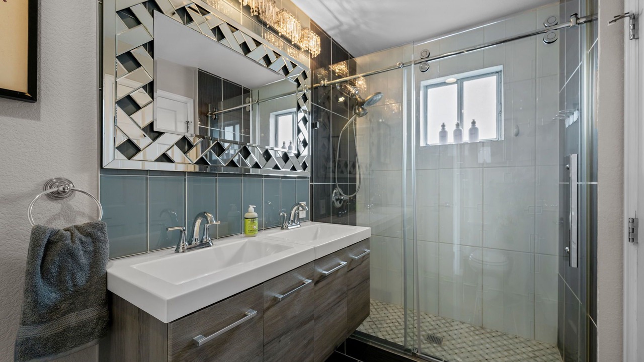 Photo of Bathroom in Englewood