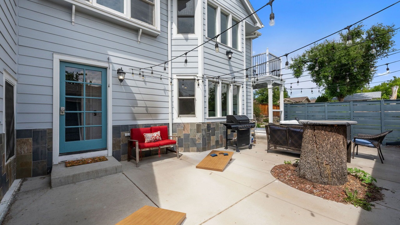 Photo of Outdoor in Englewood