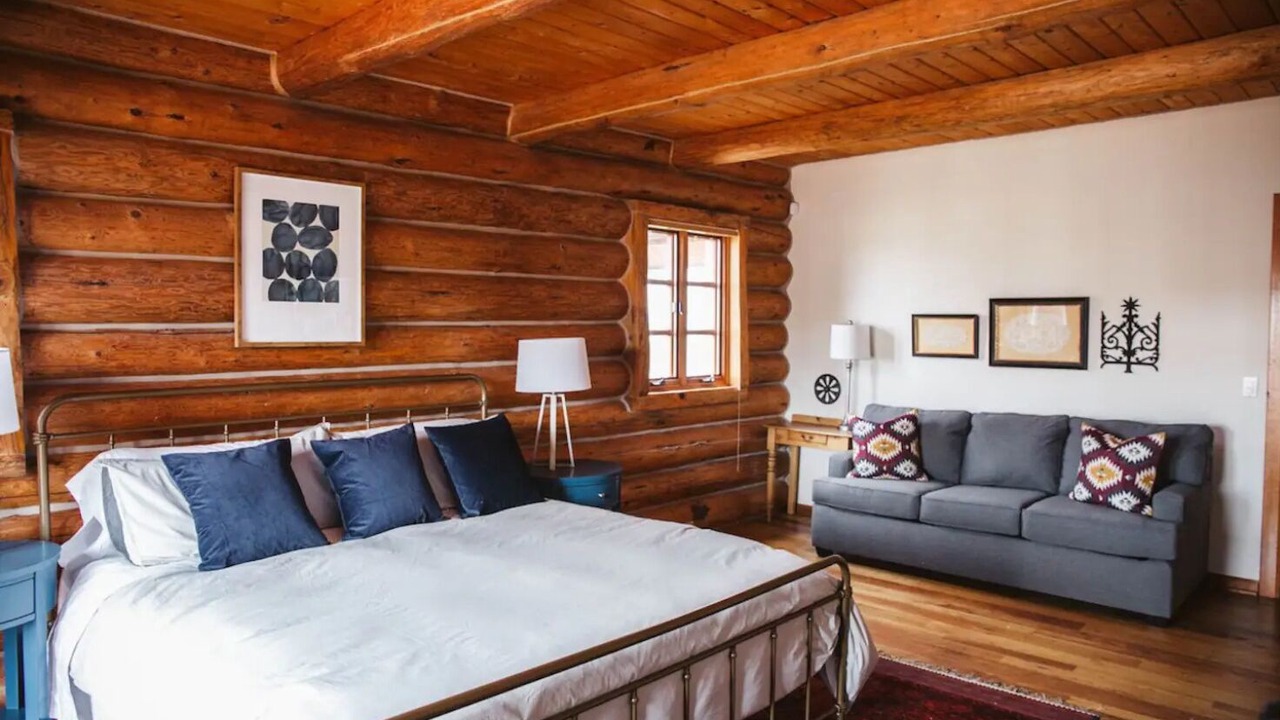 Photo of Bedroom in Montrose