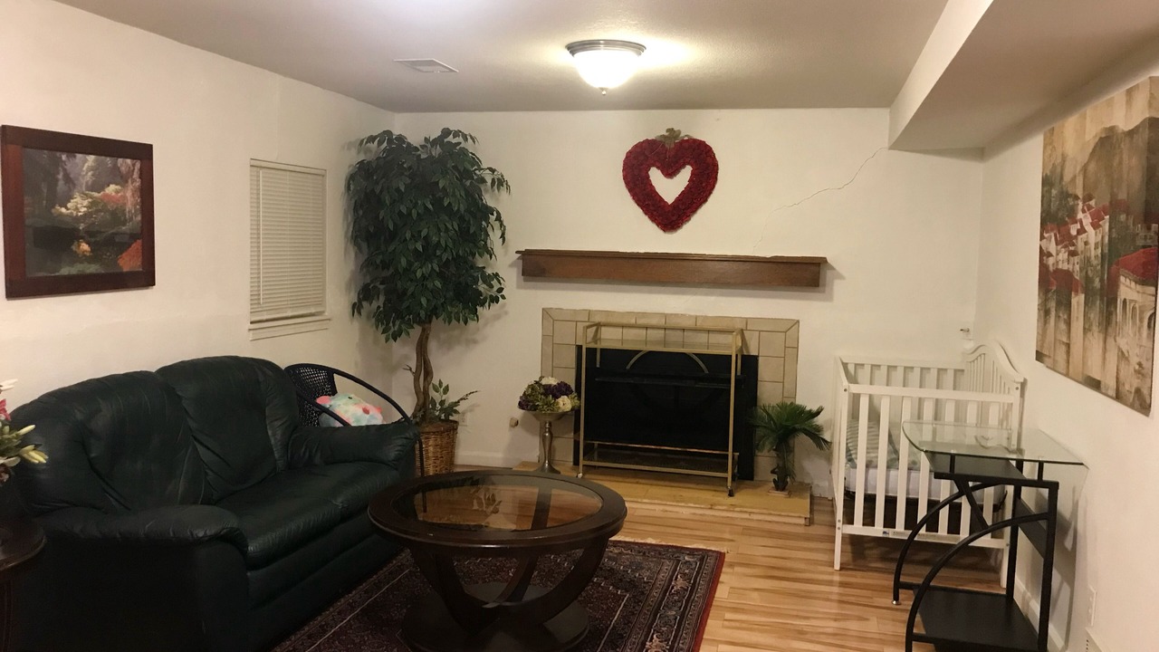 Photo of Livingroom in Aurora