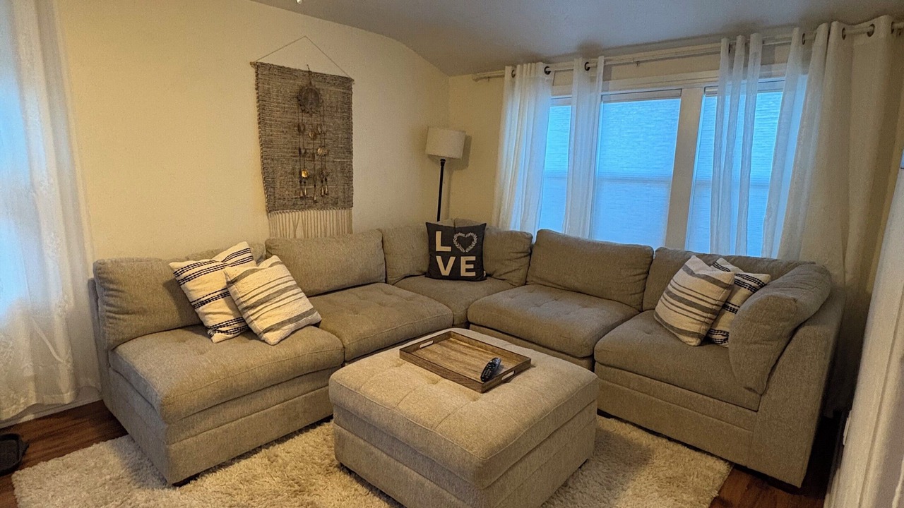 Photo of Livingroom in Cheyenne Canyon