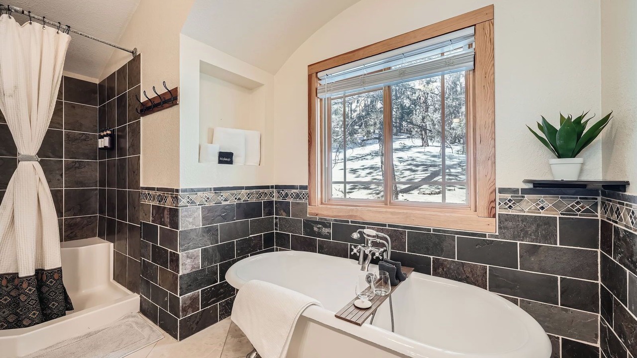 Photo of Bathroom in North Central Evergreen