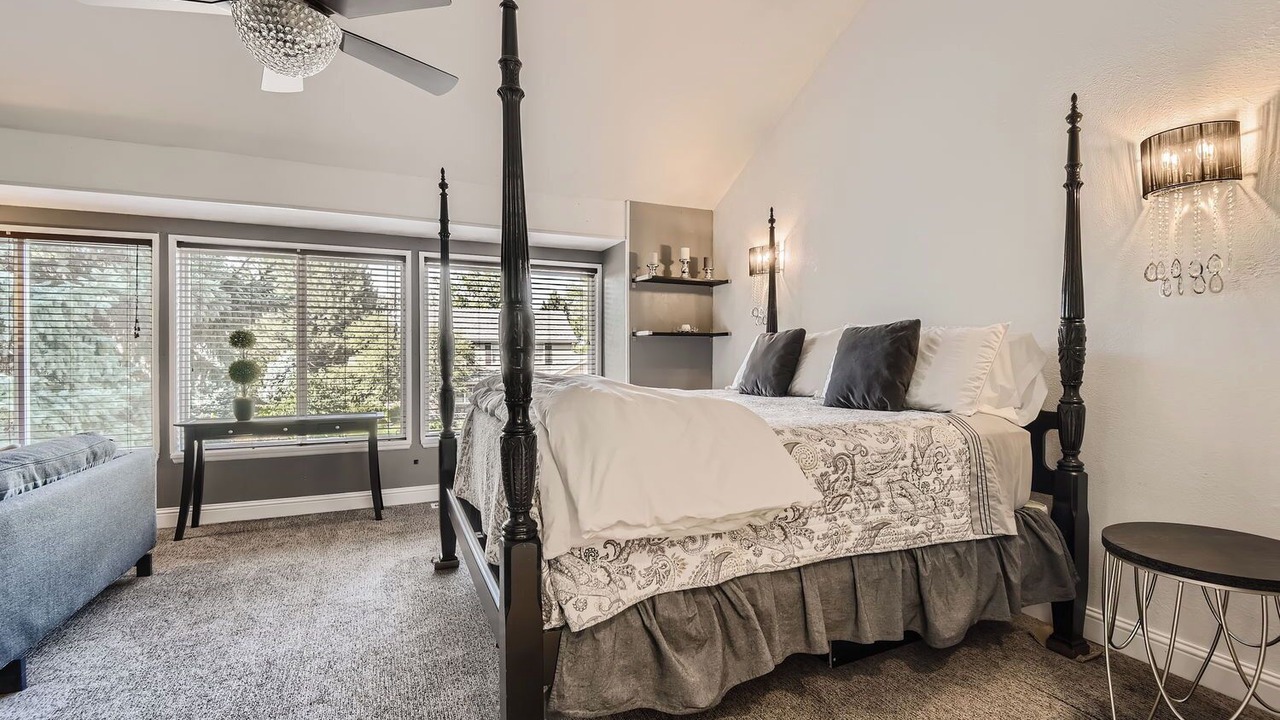 Photo of Bedroom in Englewood