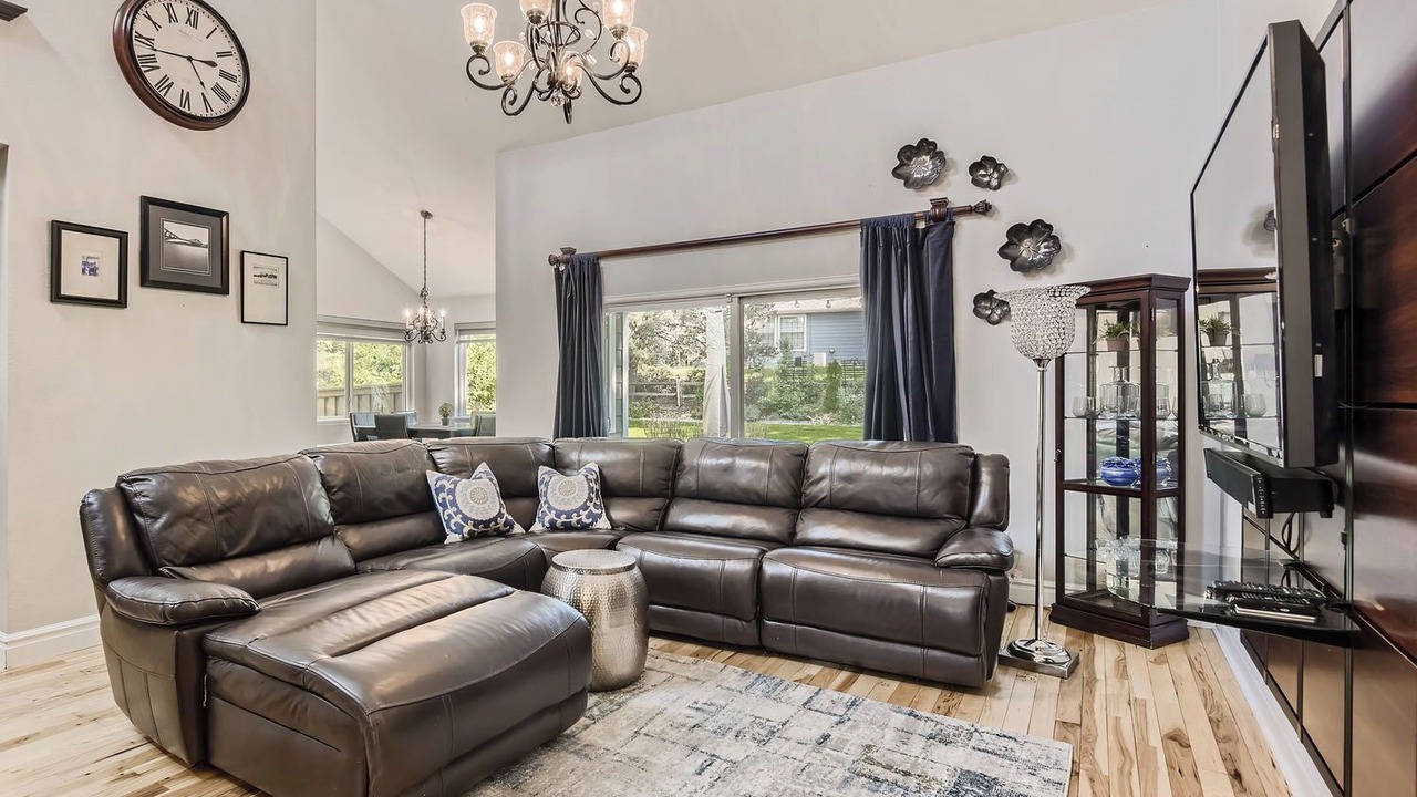 Photo of Livingroom in Englewood