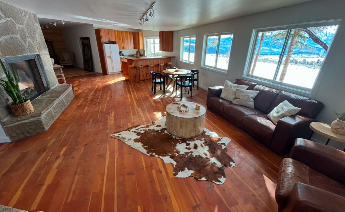 Photo of Livingroom in Missouri Heights