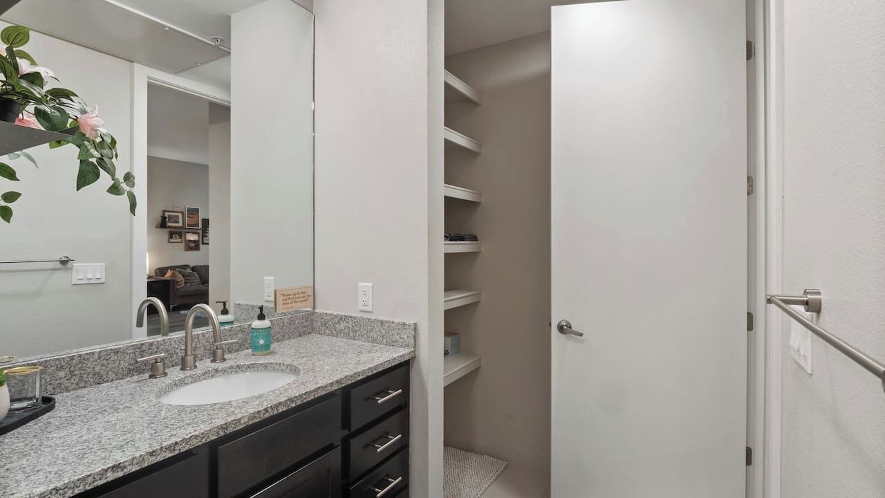 Photo of Bathroom in Golden