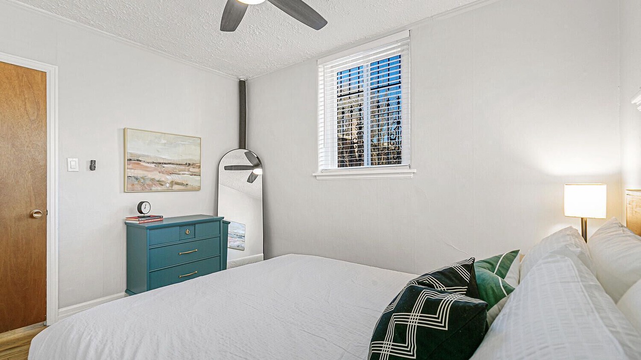 Photo of Bedroom in City Park