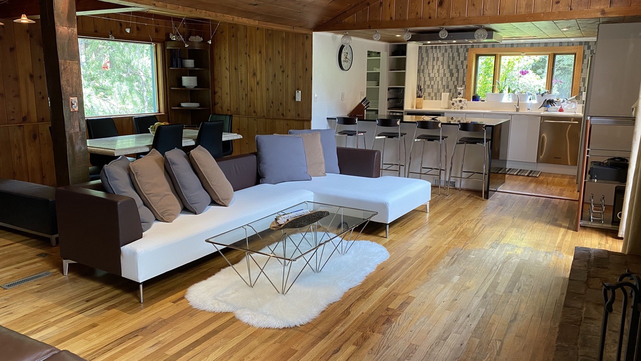 Photo of Livingroom in Redstone