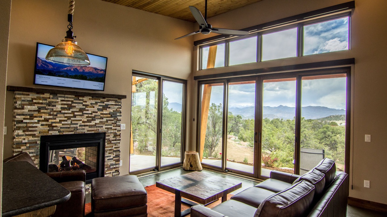Photo of Livingroom in Canon City