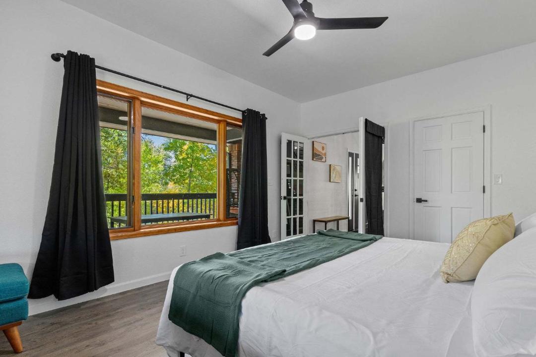 Photo of Bedroom in Lakewood