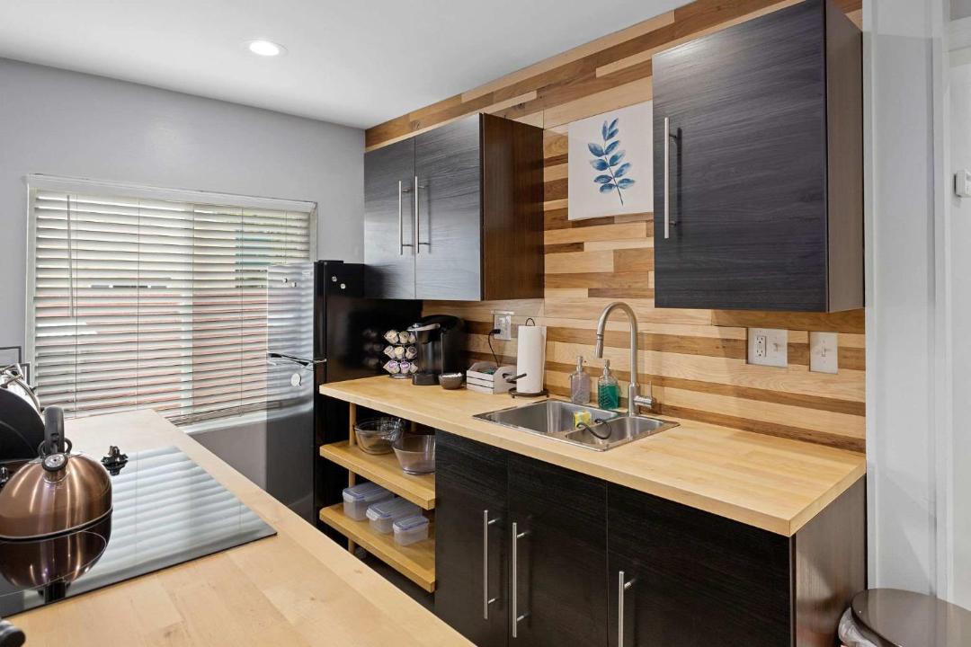 Photo of Kitchen in Barths