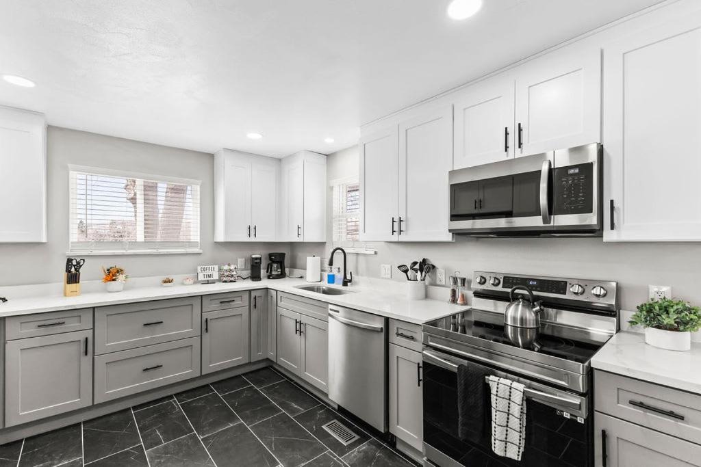 Photo of Kitchen in Golden