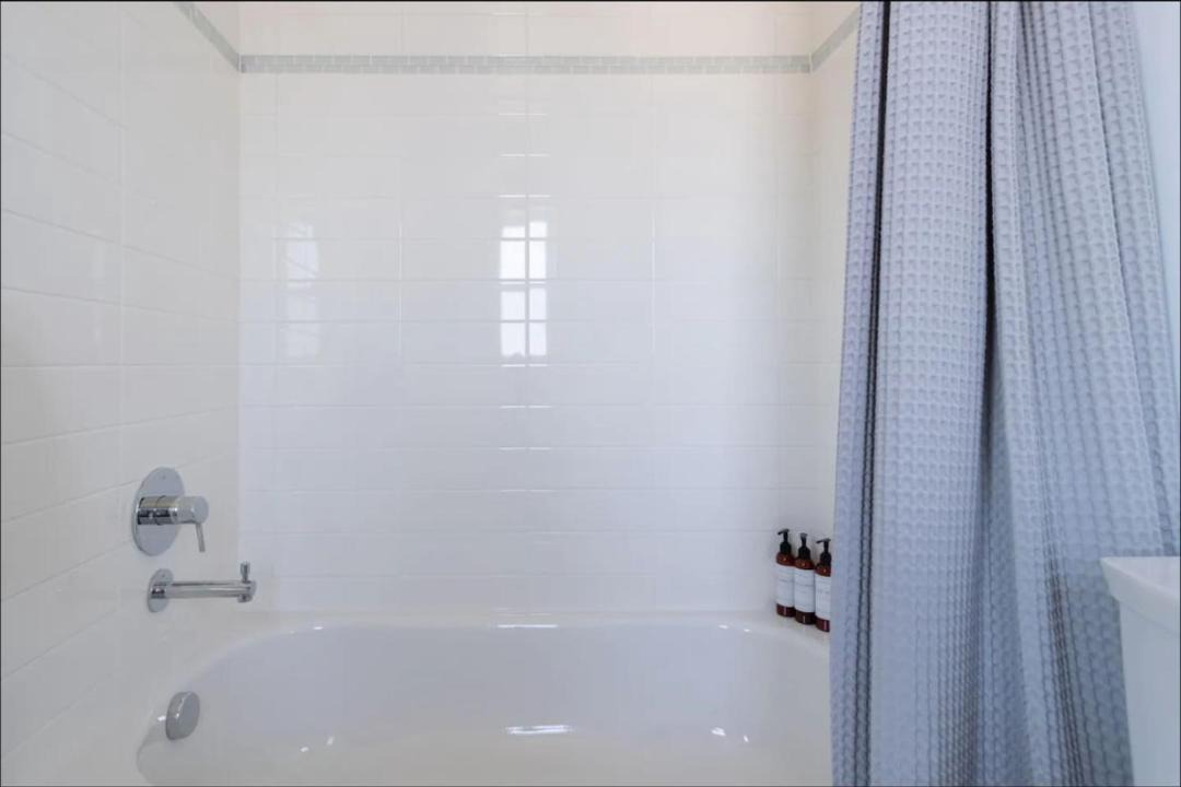 Photo of Bathroom in Sunnyside