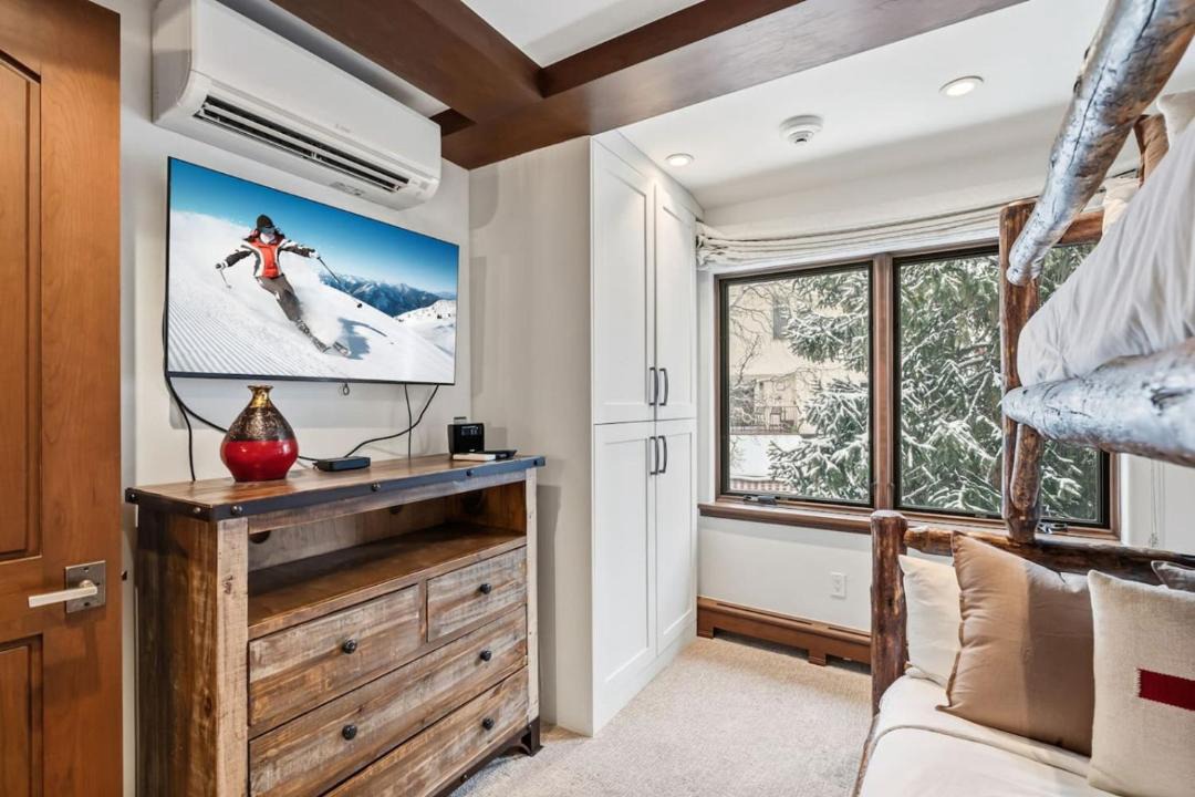 Photo of Others in Vail