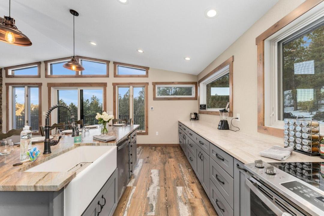 Photo of Kitchen in Pine